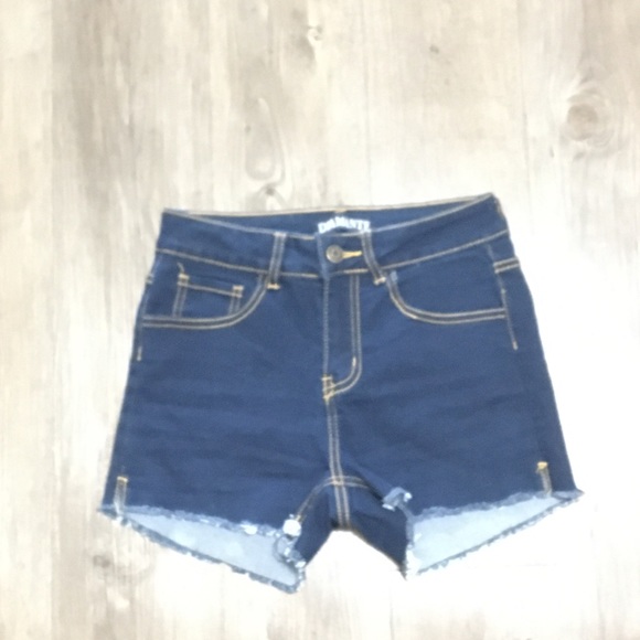 Dark wash jean shorts - Picture 1 of 3